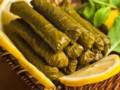 Zeytinyağlı Yaprak Sarma Gecenizi Güzelleştirebilir