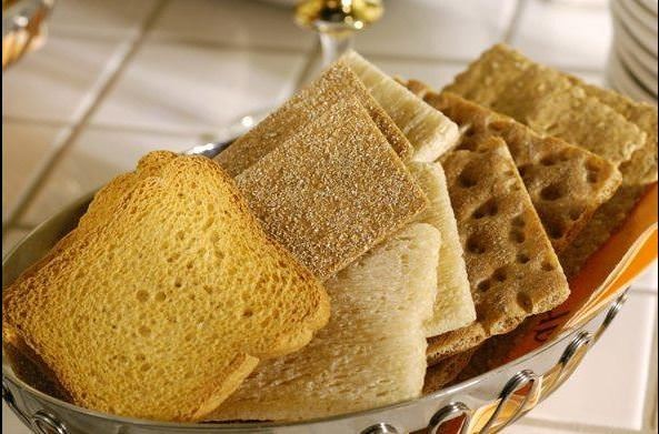 Ekmek pişerken yumuşayıp bayatlarken neden sertleşir?