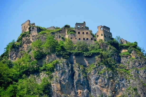 Peristera Manastırı (Kuştul Manastırı)
