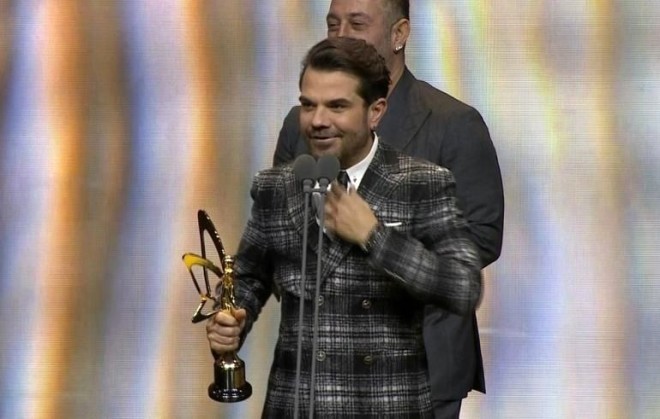 25.YIL ÖZEL ÖDÜLÜ : KENAN DOĞULU
