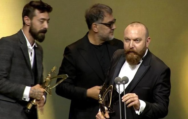 EN İYİ YÖNETMEN : OSMAN SINAV, EMRE KABAKUŞAK, YUSUF ÖMER SINAV /SEN ANLAT KARADENİZ