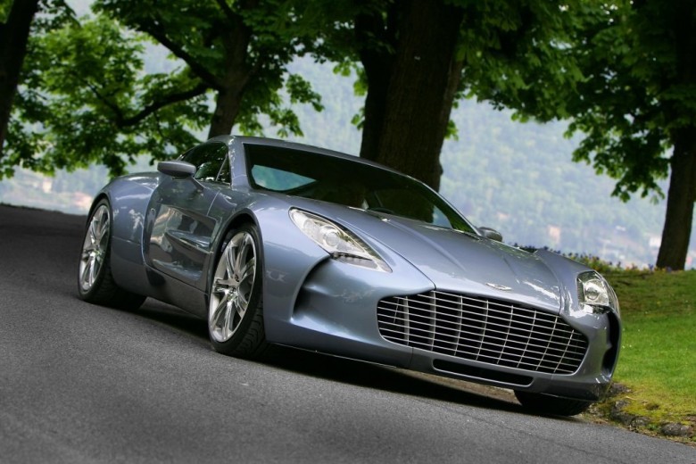 ASTON MARTIN ONE-77 : 354 km/s