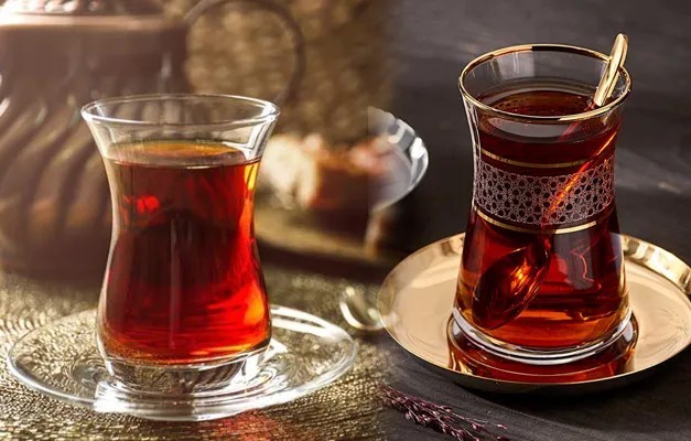 Siyah çay: Güne başlarken sizi zinde hissettirir