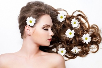 Saçlarınızın Düşmanlarını Biliyor musunuz? İşte Saçlarınıza Zarar Veren 5 Düşman!