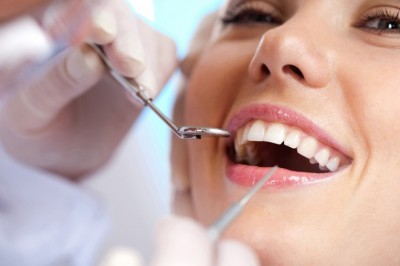 Bu Yöntemleri Kullanarak Dişlerinizi Beyazlatabilmeniz Mümkün