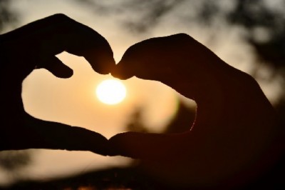 Saçma Bir İlişki Mi Yoksa Onurlu Bir Yalnızlık Mı ?