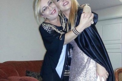 Ece Seçkin' in Annesi Ölümden Döndü!