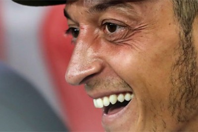 Mesut Özil İstanbul'a Geliyor!