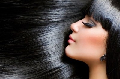 Saçlarınızı Sütle Doğal Olarak Düzleştirin !