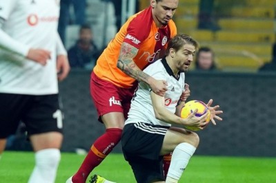  Caner Erkin'in Sol Baldır Arka Adalesinde Yırtık Tespit Edildi.