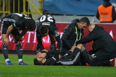 Beşiktaş'da Yeni Bir Sakatlık Haberi Daha !