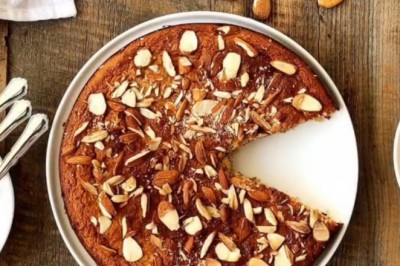 Peppycooky (Ezgi Özanlar)'den Mükemmel Unsuz Şekersiz Yağsız Badem Kek Tarifi