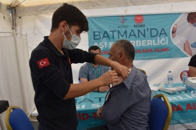 Batman aşı inisiyatifinden 3 dilde aşı çağrısı