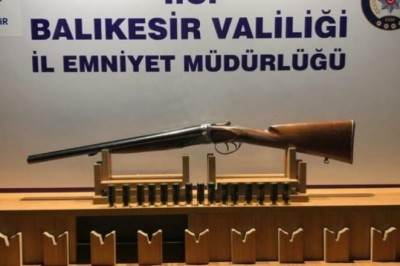 Balıkesir'de polisten 33 şahsa 'Huzur' operasyonu