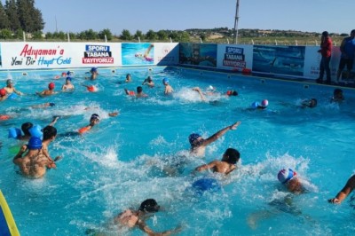 Yüzme bilmeyen kalmıyor