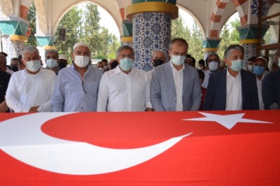 Kore gazisi, son yolculuğuna askeri törenle uğurlandı