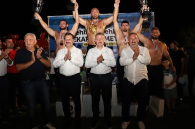 13. Sekapark Altınkemer Yağlı Güreşlerinin başpehlivanı Ali Gürbüz oldu