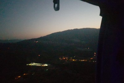 Orman yangınına gece görüşlü helikopter müdahale ediyor