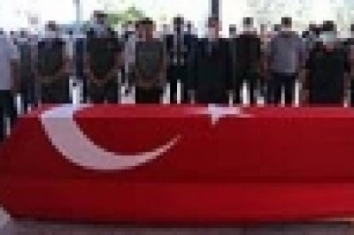 Kahramanmaraş'taki uçak kazasında ölen koordinatör Edip Uzunoğlu toprağa verildi