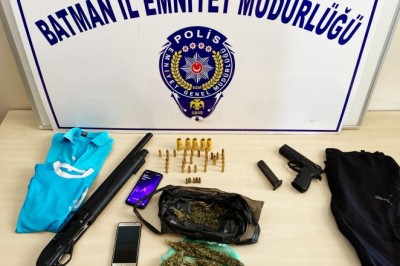 Batman'da terör örgütü PKK propagandası yapan 8 kişi gözaltına alındı