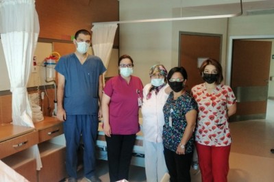 Felçli gelen hasta yürüyerek taburcu oldu