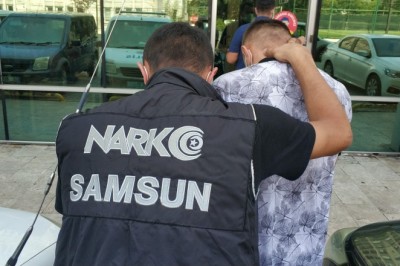 Uyuşturucu hapla yakalanan şahsa adli kontrol