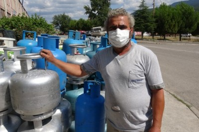 Arsız tüp hırsızı aynı iş yerine ikinci kez gelince arkasına bakmadan kaçtı