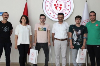 Başarılı halterciler Yazıcı’yı ziyaret etti