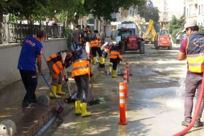 AFAD gönüllüleri Ayancık'ta yardıma koşuyor