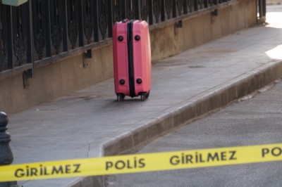 Batman’da şüpheli çanta polisi alarma geçirdi