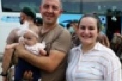 Fırat Kalkanı görevini başarıyla tamamlayan özel harekâtçılar aileleriyle kucaklaştı