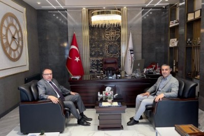 MÜSİAD Şube Başkanı Ünal’a Kaymakam Türköz'den hayırlı olsun ziyareti