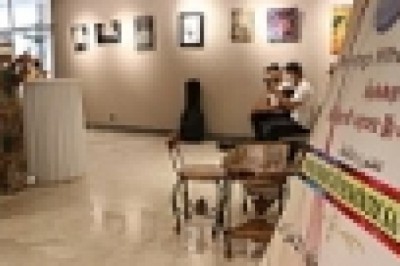 15 ülkeden 40’a yakın sanatçı pandemi döneminde çizdiği resimleri sergiledi