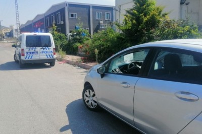 Arabanın satışını vermeden gördükleri manzara karşısında şok oldular