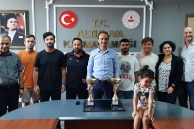 Ayak tenisine Altınova damgası