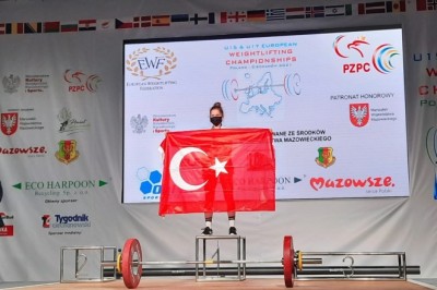 Kağıtsporlu Ceren Avrupa şampiyonu