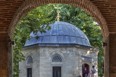 7 asırlık hanlarda zamanda yolculuk