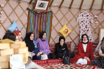 Mardin Büyükşehir Belediyesi, Ahlat Otağı’nda çadır ve stant açtı