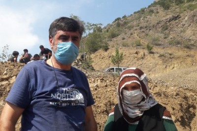 10 yıl sonra eşini yeniden defnetti