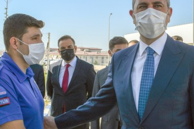 Bakan Gül, sosyal medyadan gelen daveti geri çevirmedi