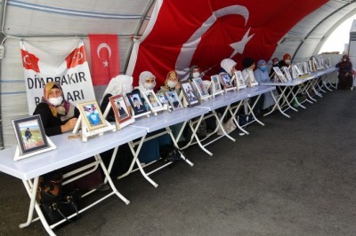 Ailelerin direnişi PKK'yı çökertiyor