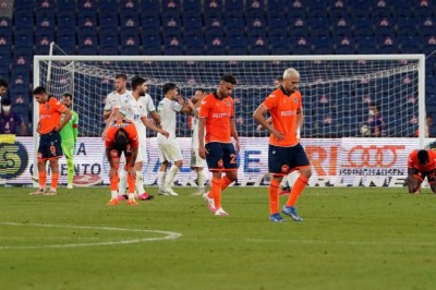 Başakşehir yine aynı senaryoyu yaşıyor