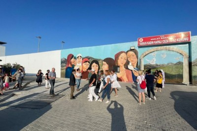 Başkan Özyiğit, ‘Duvarları Aşan Özgürlük’ projesini inceledi