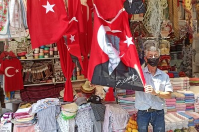 30 Ağustos Zafer Bayramı’nda bayrak satışları arttı