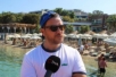 Sinan Akçıl: “Ivır zıvır şarkıcılara artık şarkı yok”