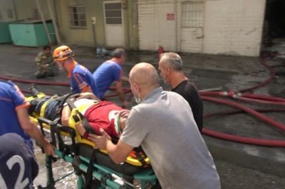 Bursa'da tekstil fabrikasında çıkan yangın iki fabrikayı daha kullanılamaz hâle getirdi