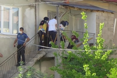 Silahlı çatışmada, balkonda uyuyan yaşlı kadın vuruldu